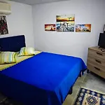 Alojamento de Acomodação e Pequeno-almoço Tuana Garden