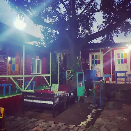 Tuana Garden