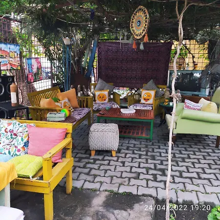 Tuana Garden Bed & Breakfast