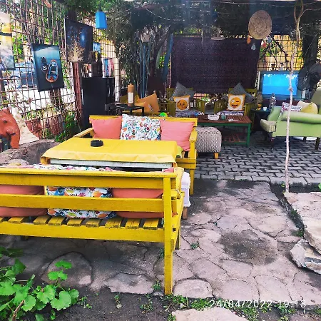 Tuana Garden Bed & Breakfast