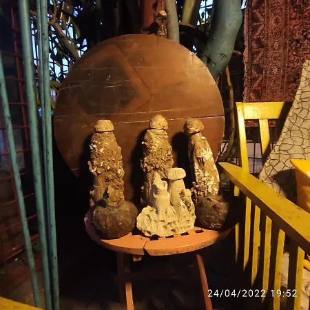 לינה וארוחת בוקר Tuana Garden סייד