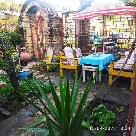 Tuana Garden