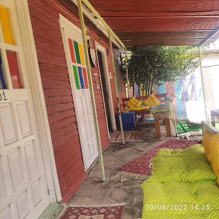 Tuana Garden * Side