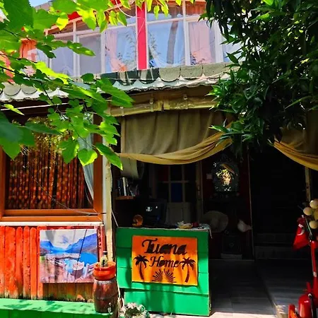 Tuana Garden סייד