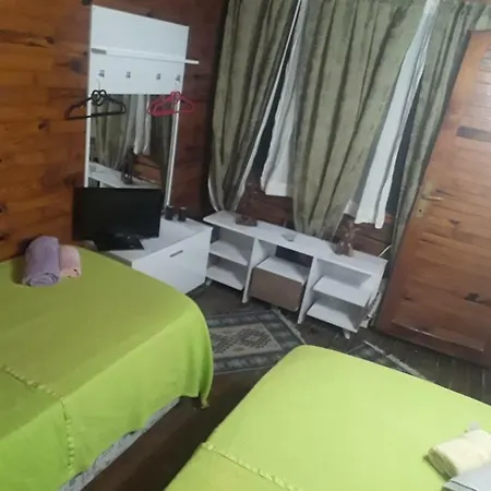 Tuana Garden סייד