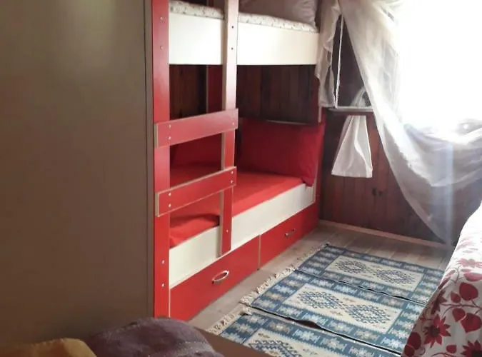 Bed & Breakfast Tuana Garden 3*