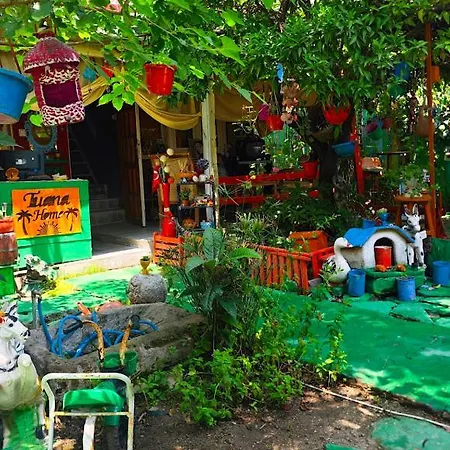Tuana Garden Bed and Breakfast