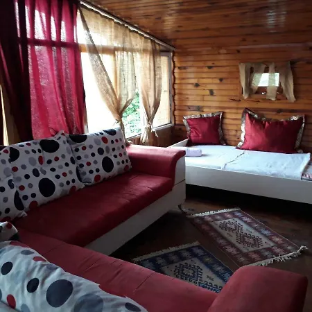 Tuana Garden Bed and Breakfast