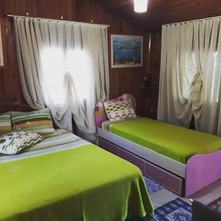 Bed and breakfast Tuana Garden Side