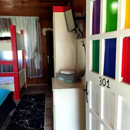 Tuana Garden Bed and breakfast 3*