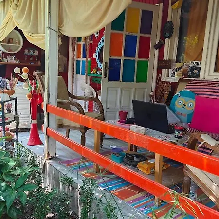 Tuana Garden Bed and Breakfast