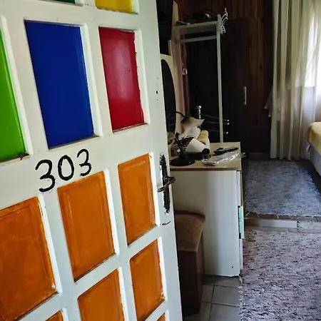 Tuana Garden Bed and breakfast 3*