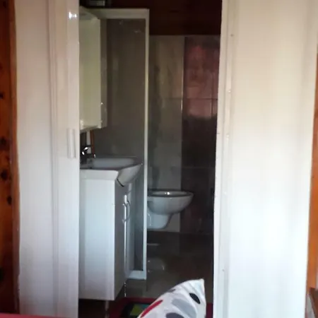 Bed and breakfast Tuana Garden