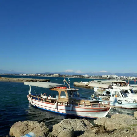 Bed and breakfast Tuana Garden 3*