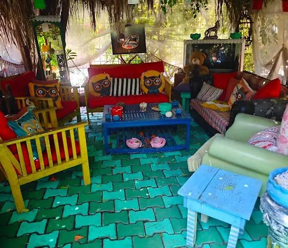 Tuana Garden Bed and Breakfast 3*