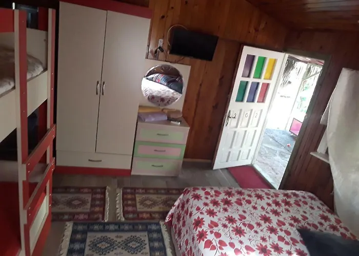 Bed and Breakfast Tuana Garden 3*